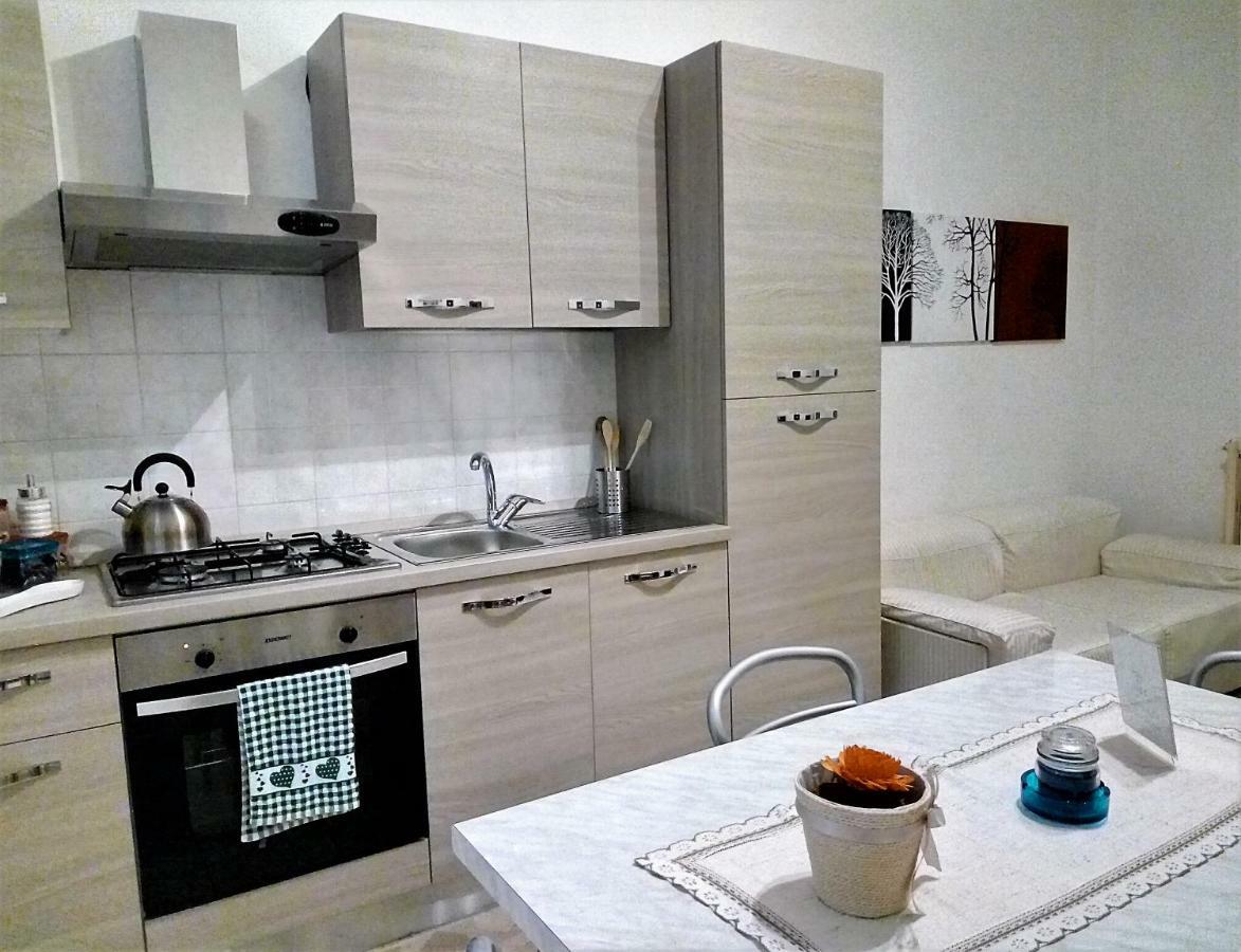 Casa Nax Lägenhet Terni Exteriör bild